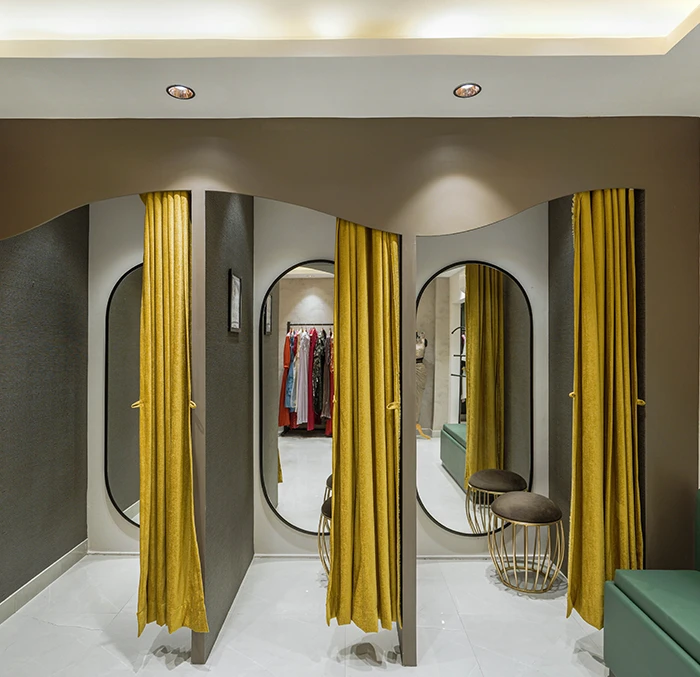 Elevating dressing rooms with elegant and functional decor